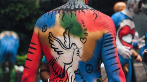 See stunning photos from this year’s nude bodypainting day in NYC